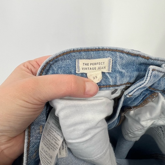 Madewell The Perfect Vintage Jeans in Coney Wash Destroyed Edition - Picture 7 of 9